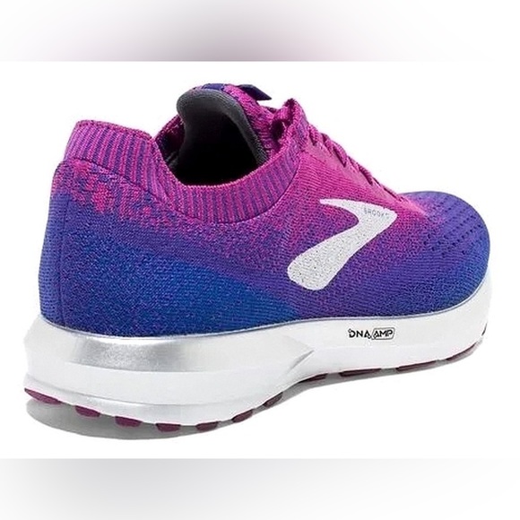 Brooks Levitate 2 DNA AMP Violet Blue Pink & Silver Sharp Running Shoes! - Picture 15 of 16
